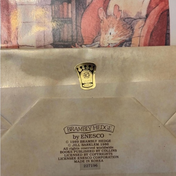 1989 Vintage Gift Bags. “Winter Story” “Autumn Story” by Jill Barklem. - Picture 6 of 8